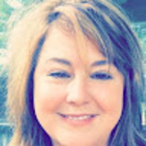 Meet your Posher, Dina